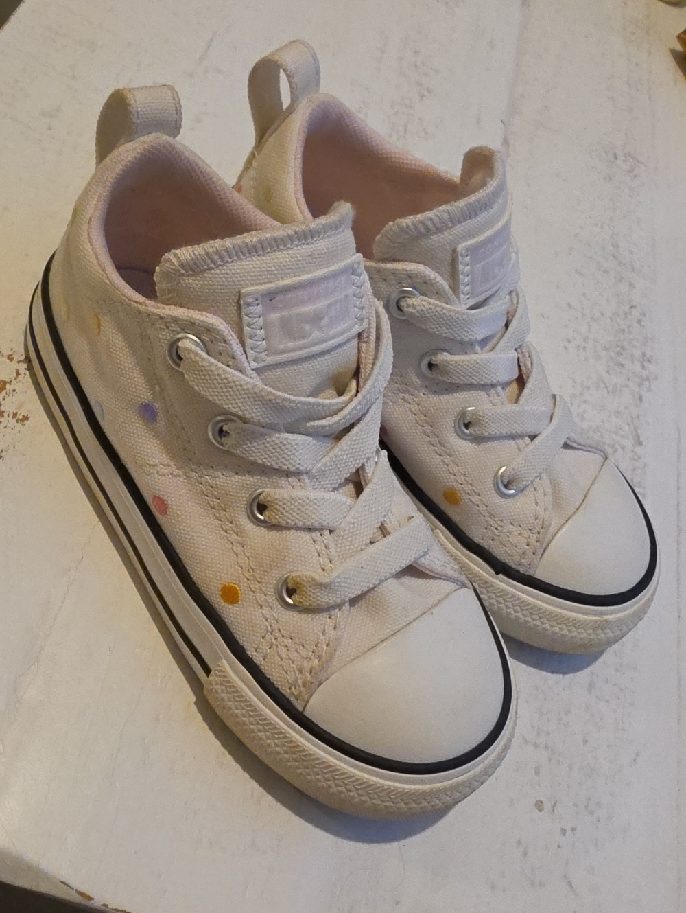 Converse Kids White Canvas Sneakers with Pastel Dot Accents
